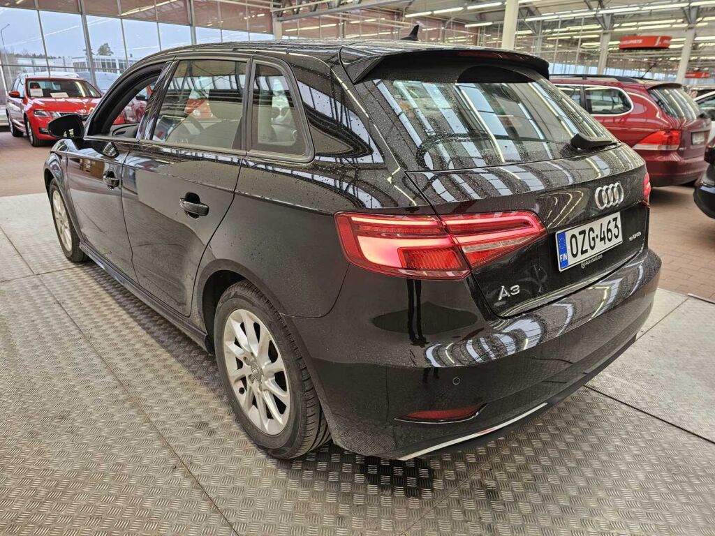 Audi A3 2018 Musta