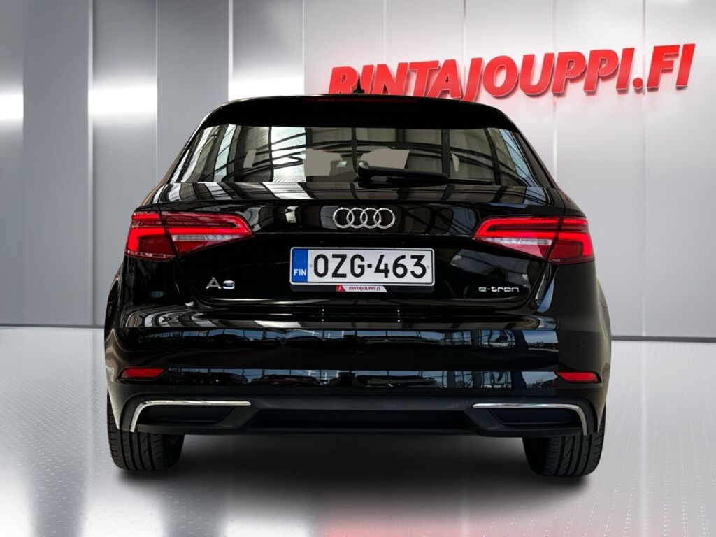Audi A3 2018 Musta