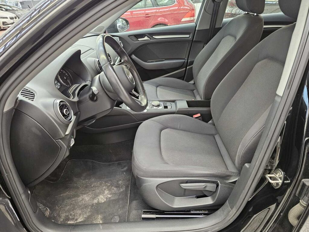 Audi A3 2018 Musta