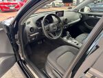 Audi A3 2018 Musta