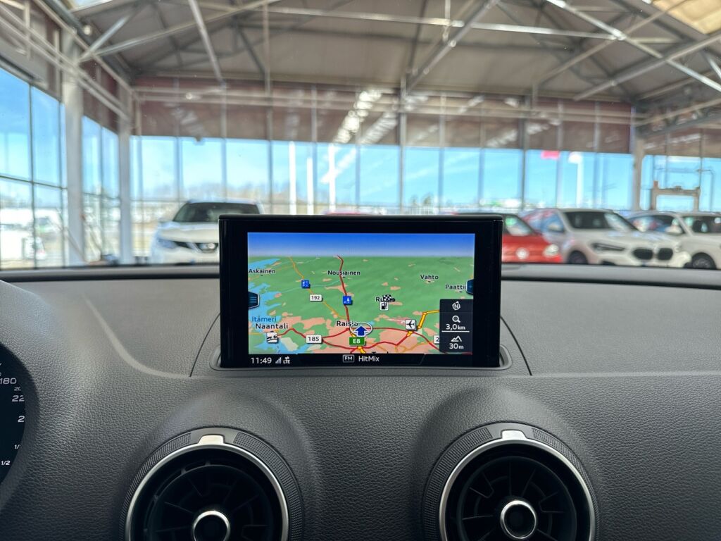 Audi A3 2018 Musta