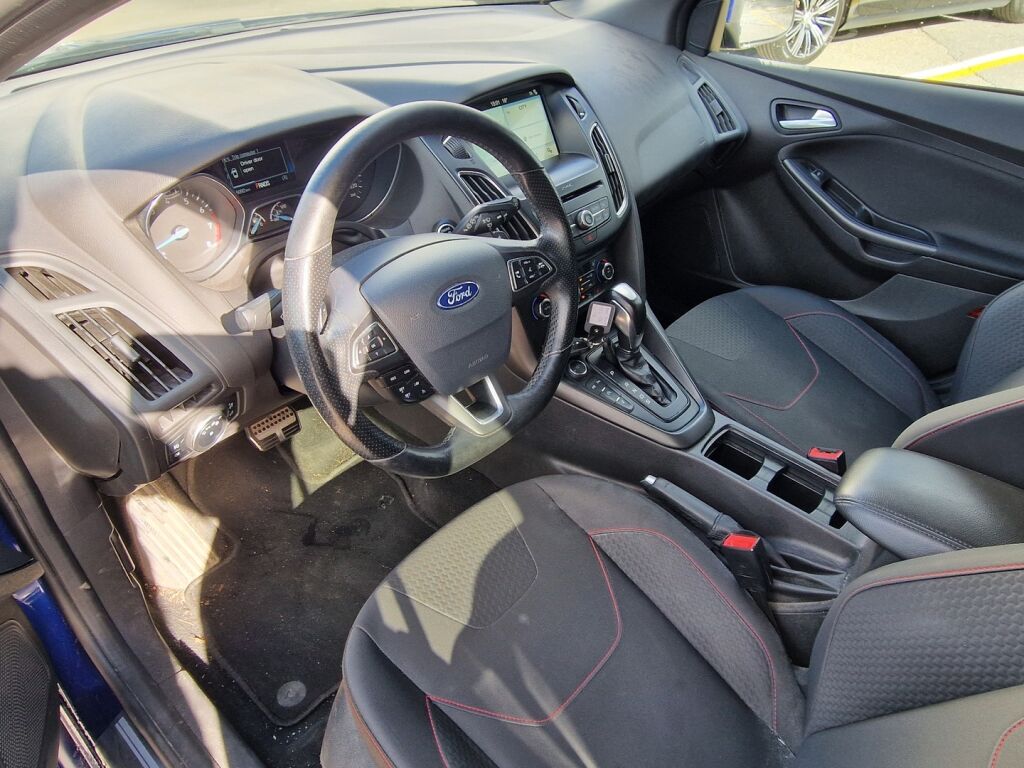 Ford Focus 2018 Sininen