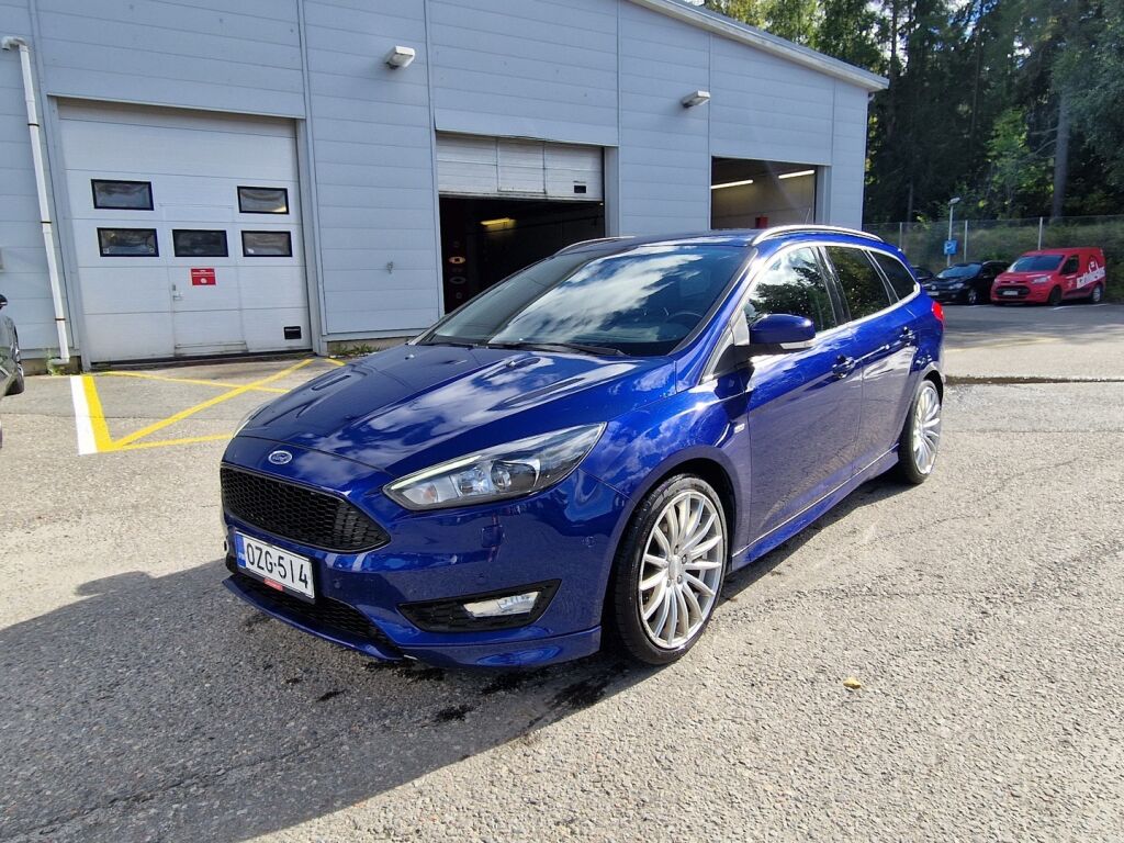Ford Focus 2018 Sininen