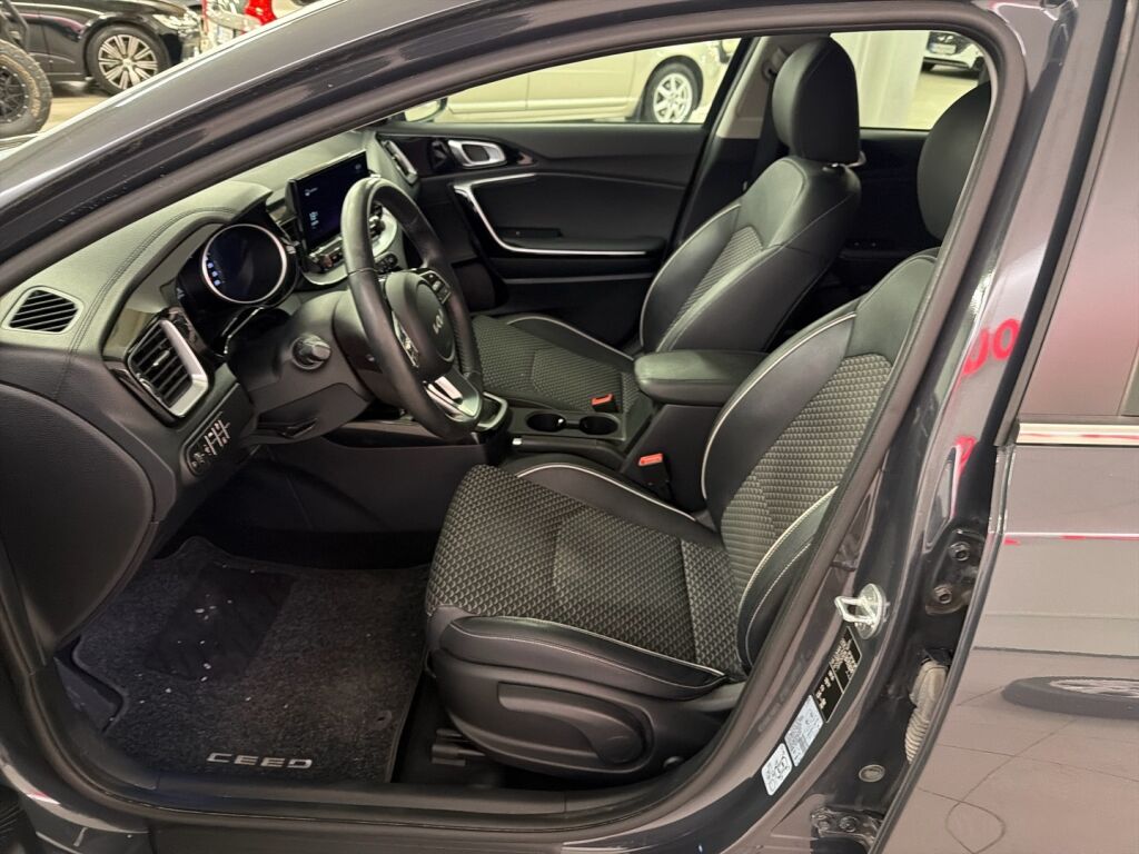 Kia Ceed 2022 Harmaa