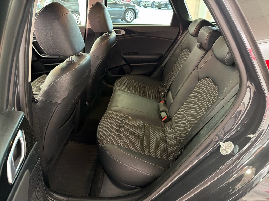 Kia Ceed 2021 Harmaa
