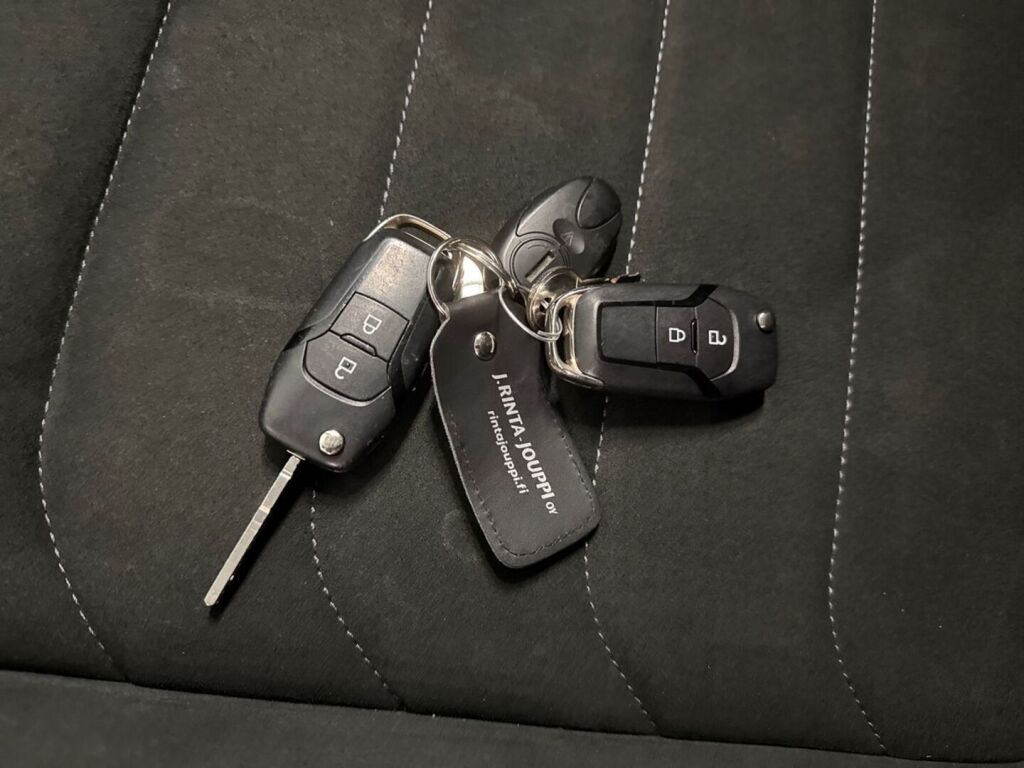Volkswagen Amarok 2023 Punainen