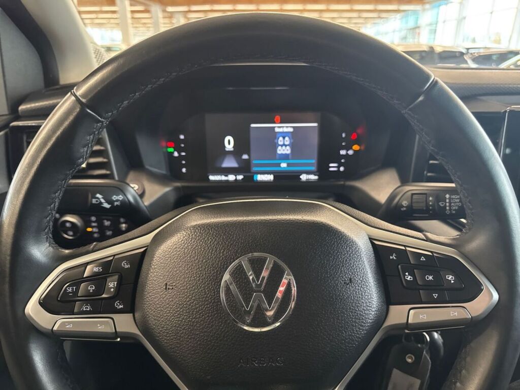 Volkswagen Amarok 2023 Punainen
