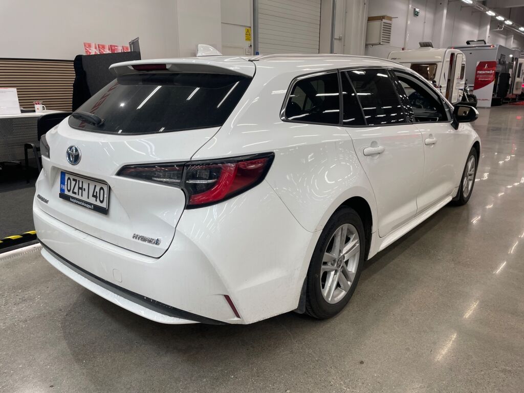Toyota Corolla 2022 Valkoinen