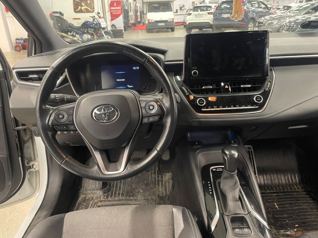 Toyota Corolla 2022 Valkoinen