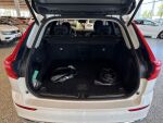 Volvo XC60 2022 Valkoinen