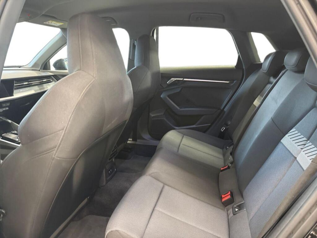 Audi A3 2021 Musta