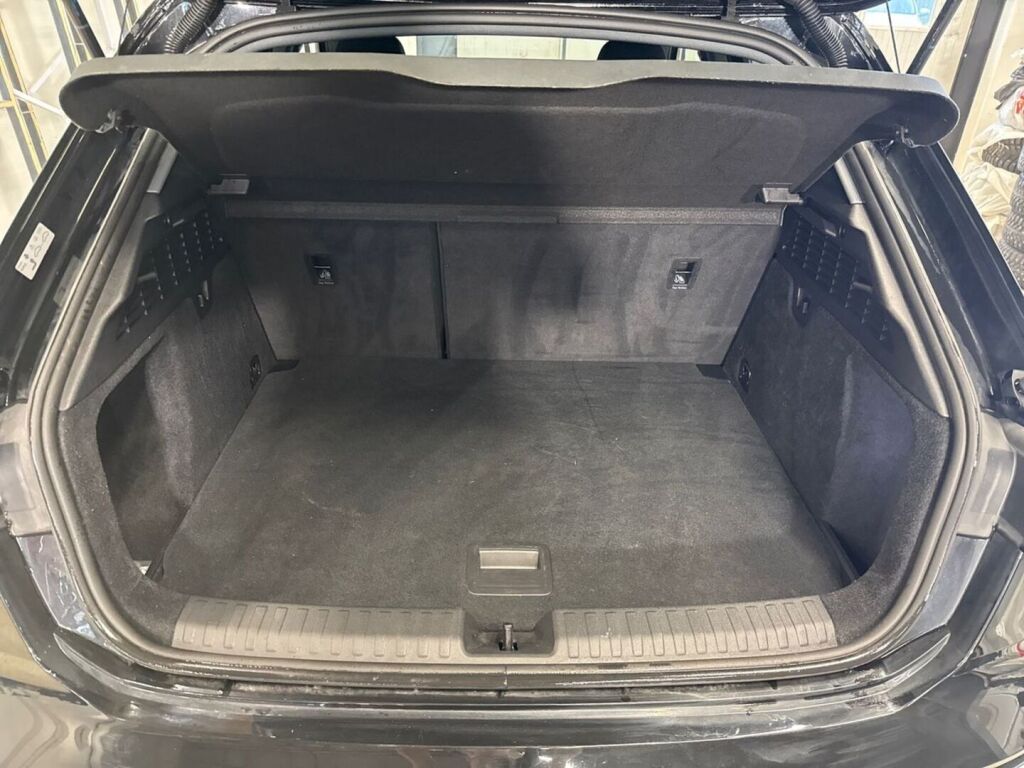 Audi A3 2021 Musta