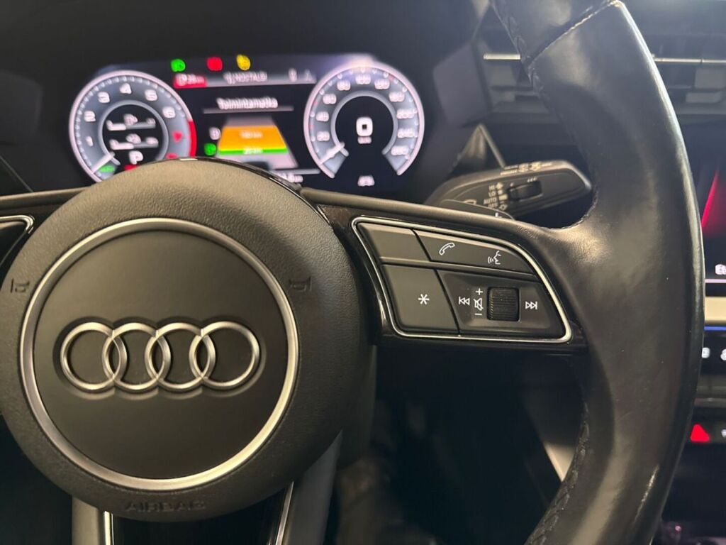 Audi A3 2021 Musta