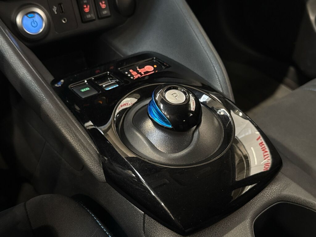 Nissan Leaf 2018 Valkoinen