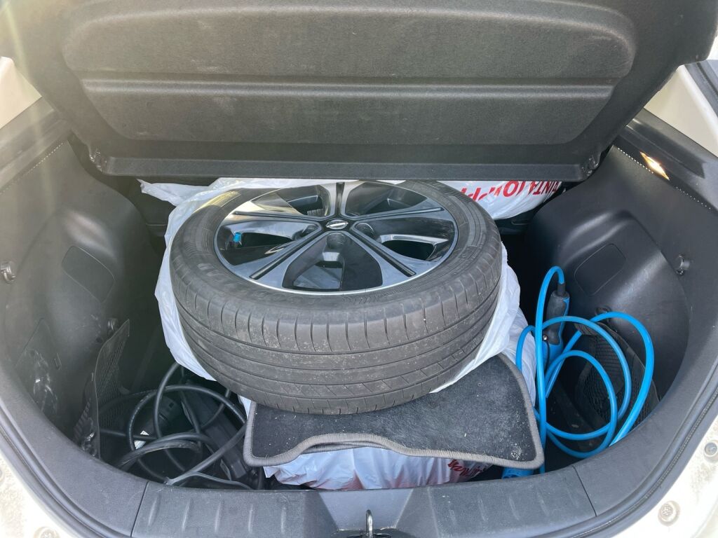 Nissan Leaf 2018 Valkoinen