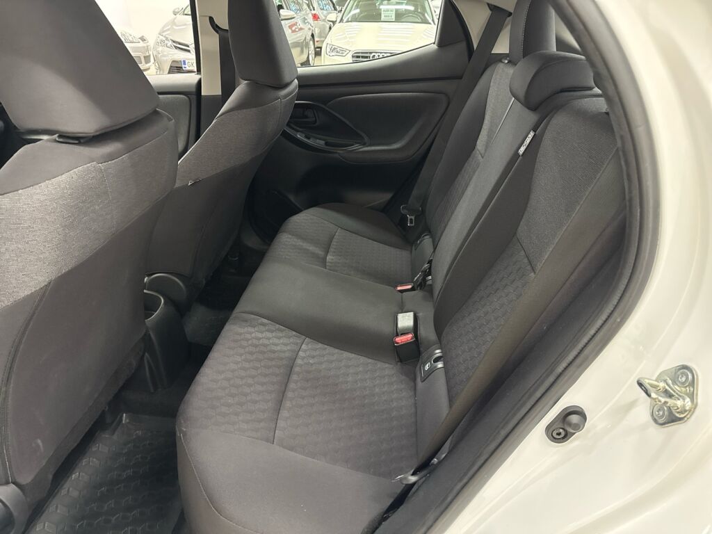 Toyota Yaris 2022 Valkoinen