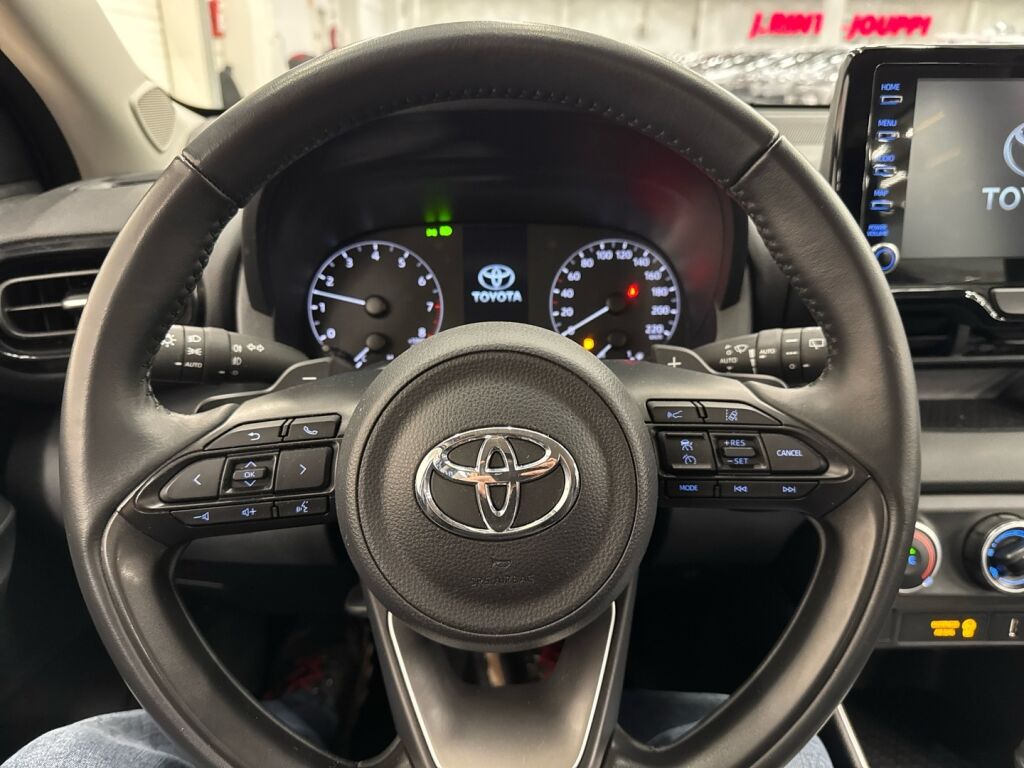 Toyota Yaris 2022 Valkoinen