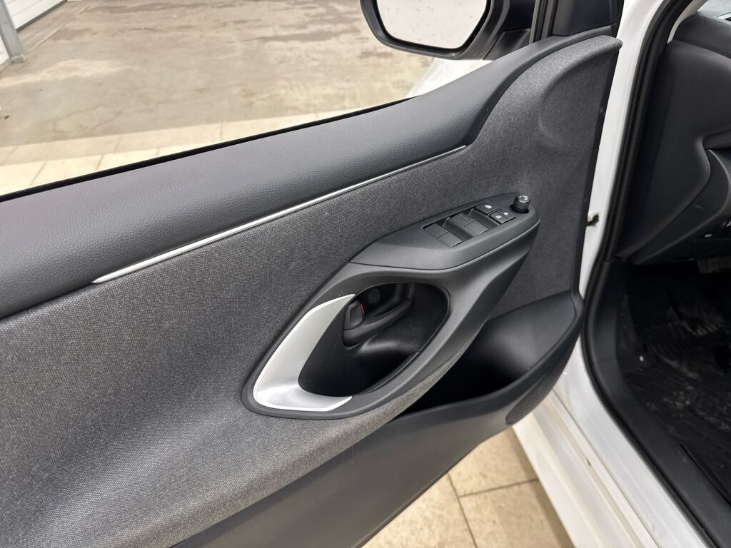 Toyota Yaris 2022 Valkoinen