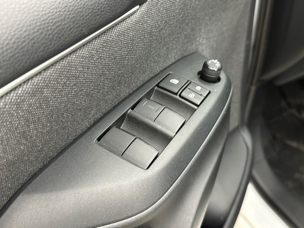 Toyota Yaris 2022 Valkoinen