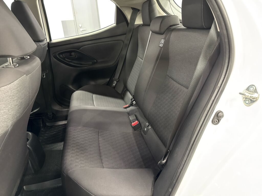 Toyota Yaris 2022 Valkoinen