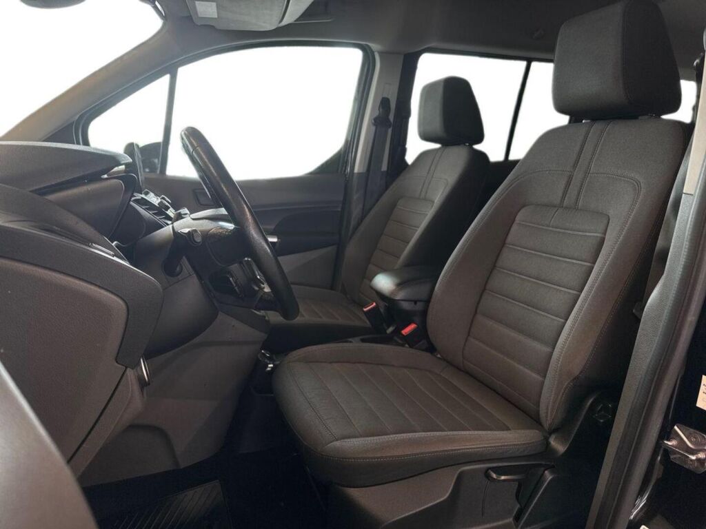 Ford Grand Tourneo Connect 2019 Musta