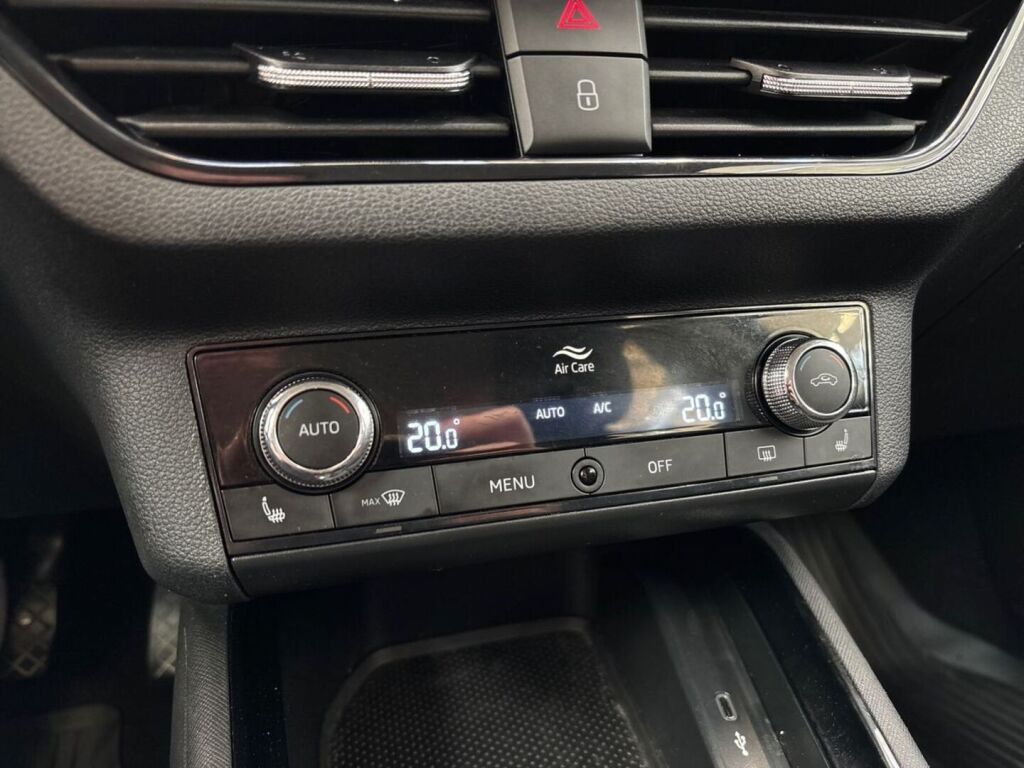 Skoda Kamiq 2022 Sininen