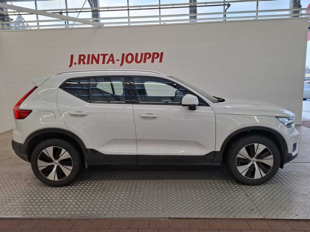 Volvo XC40 2022 Valkoinen