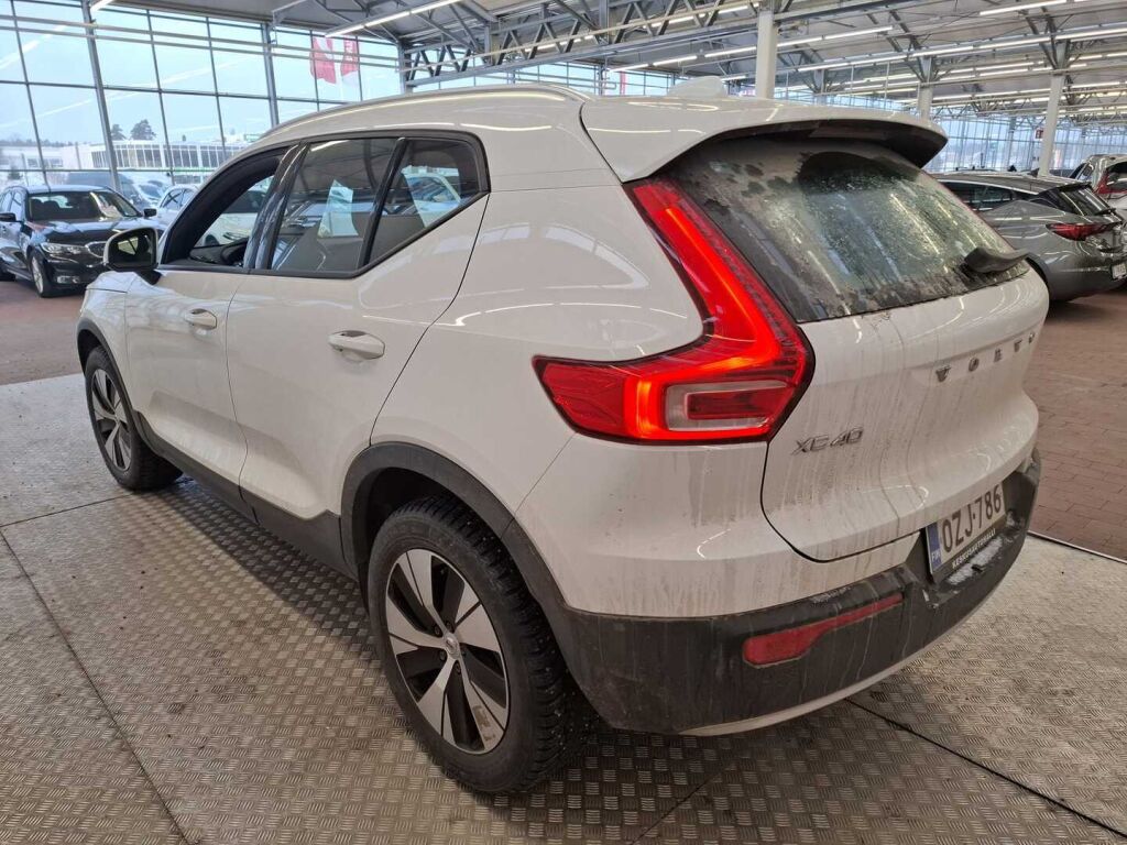 Volvo XC40 2022 Valkoinen