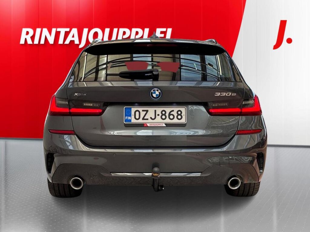 BMW 330 2022 Harmaa