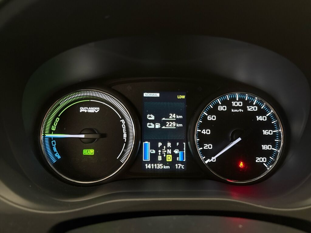 Mitsubishi Outlander PHEV 2014 Sininen