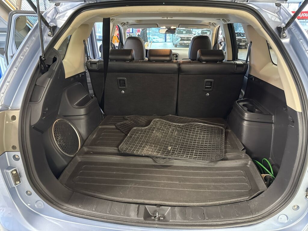 Mitsubishi Outlander PHEV 2014 Sininen