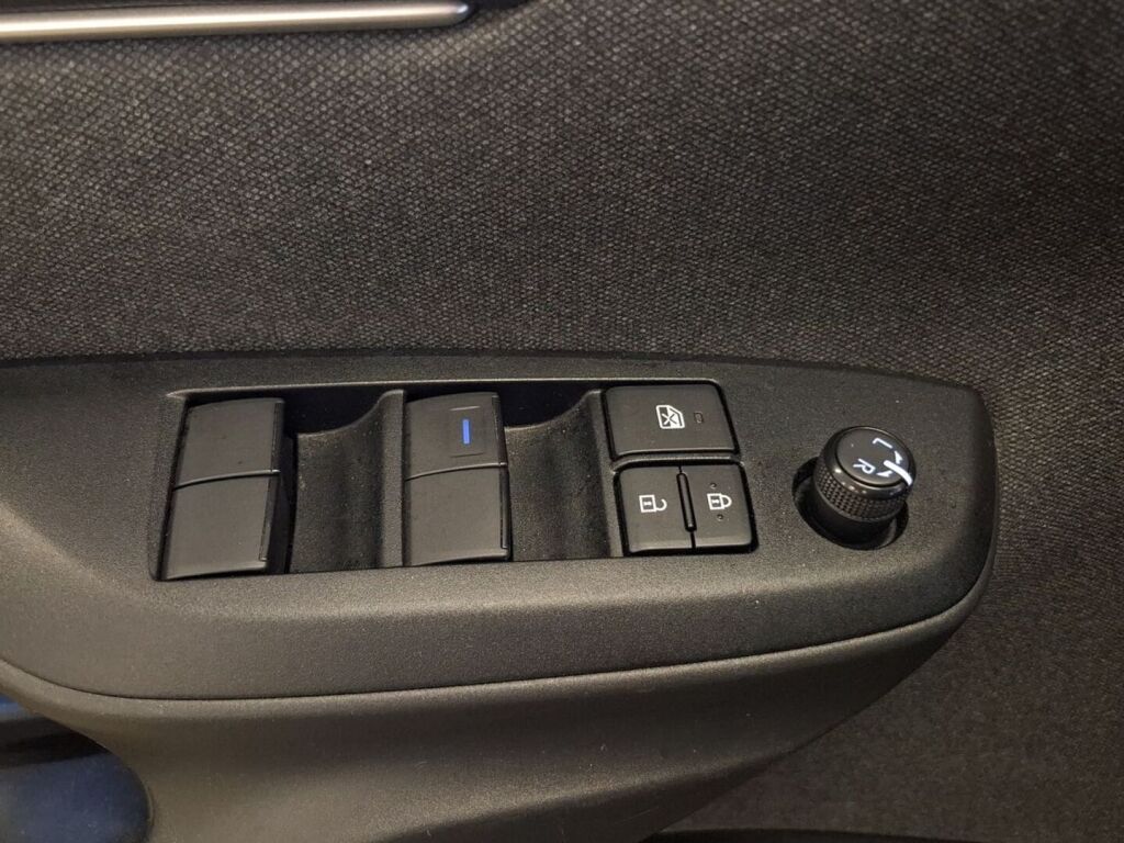 Toyota Yaris Cross 2022 Sininen