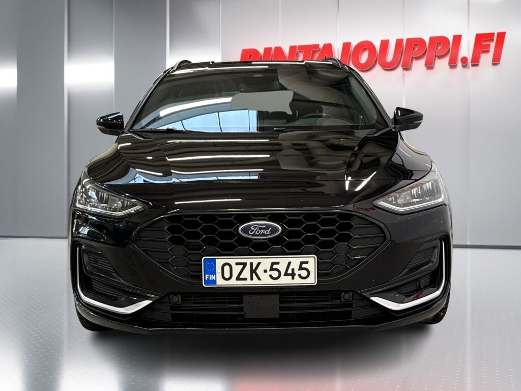 Ford Focus 2022 Musta