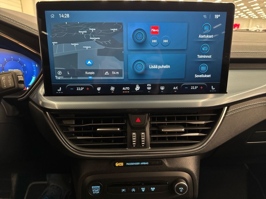 Ford Focus 2022 Sininen