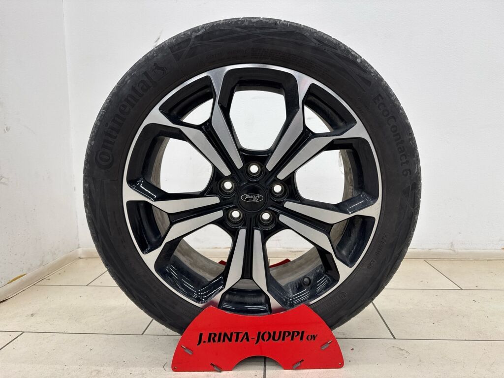 Ford Focus 2022 Sininen