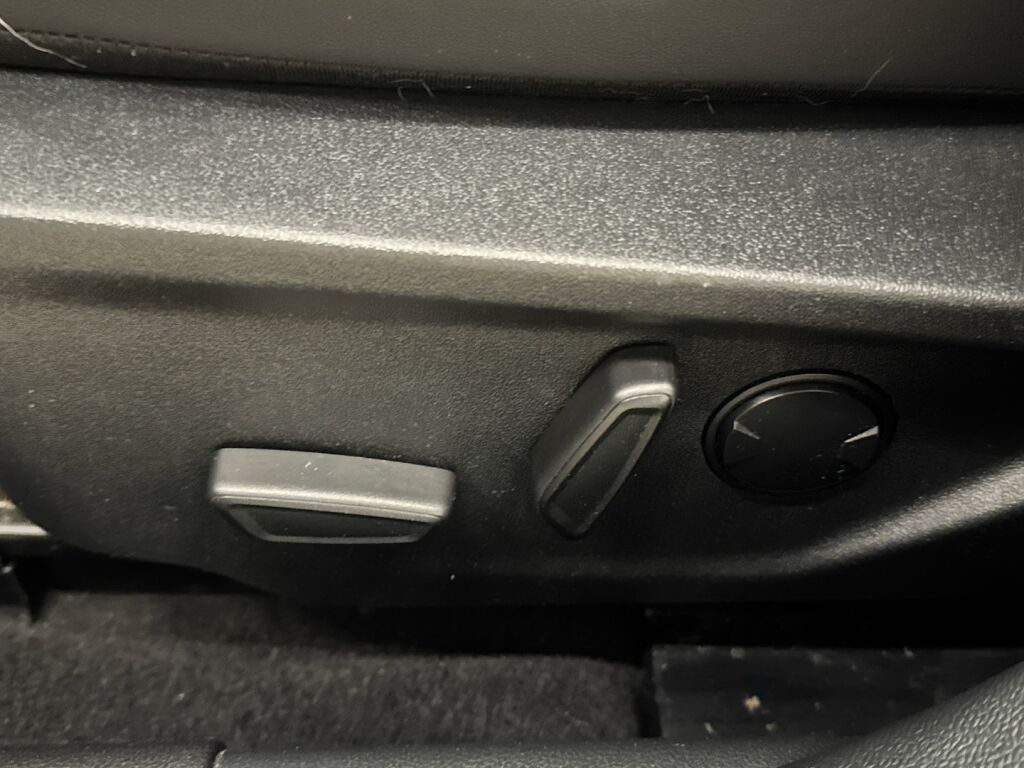 Ford Focus 2022 Sininen