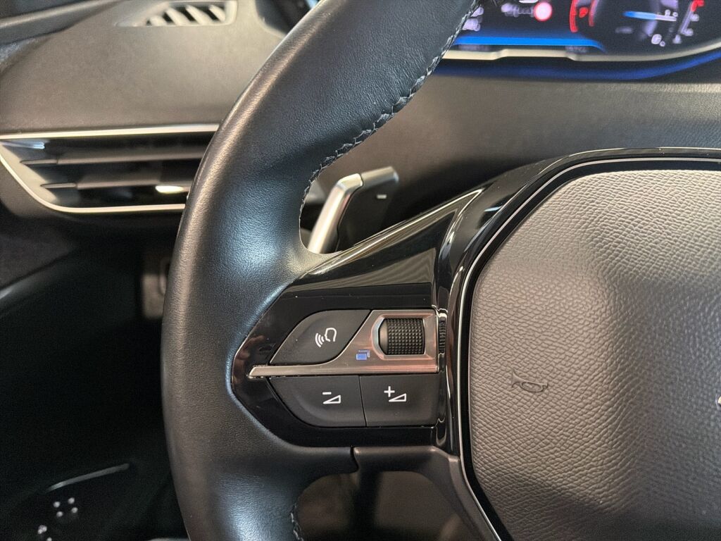 Peugeot 3008 2022 Valkoinen