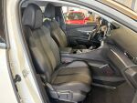 Peugeot 3008 2022 Valkoinen