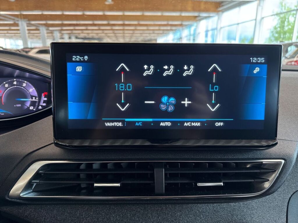 Peugeot 3008 2022 Musta