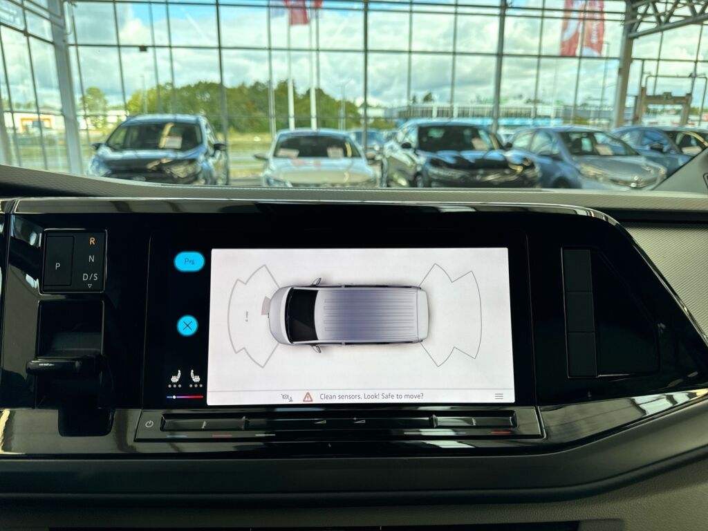 Volkswagen Multivan 2022 Valkoinen