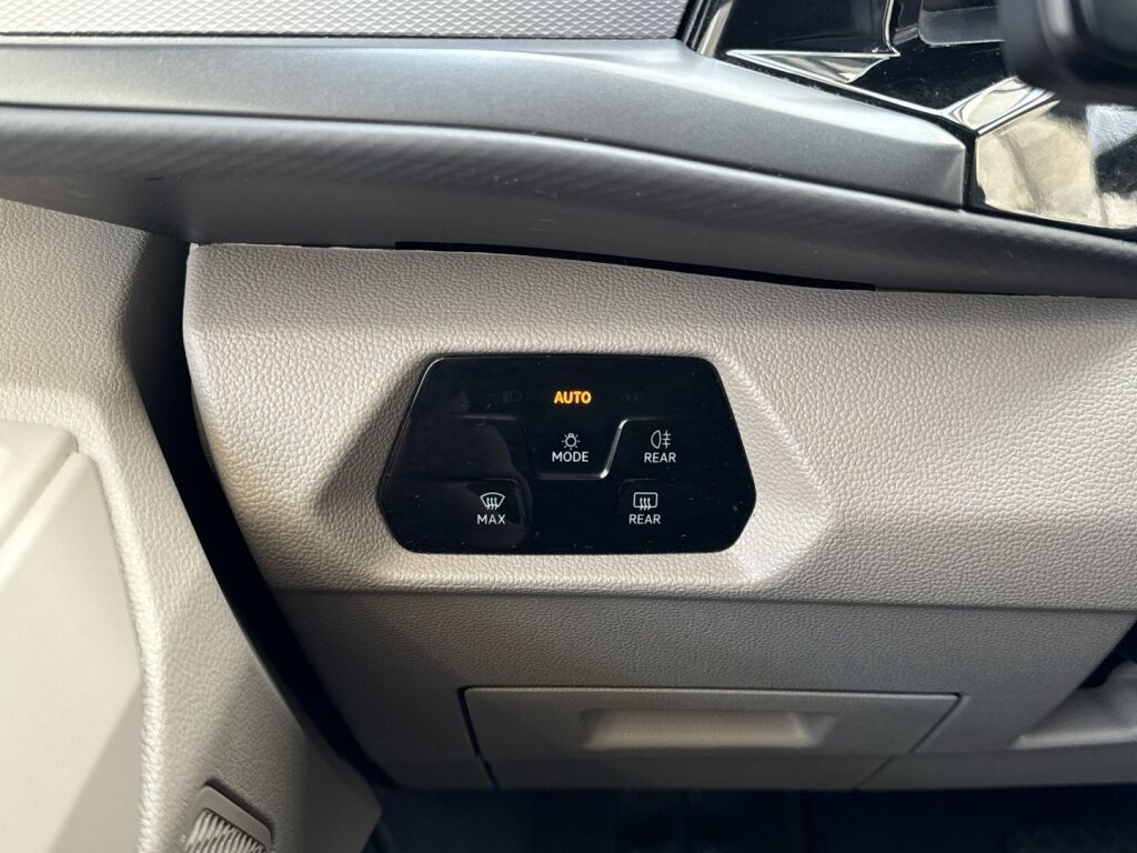 Volkswagen Multivan 2022 Valkoinen