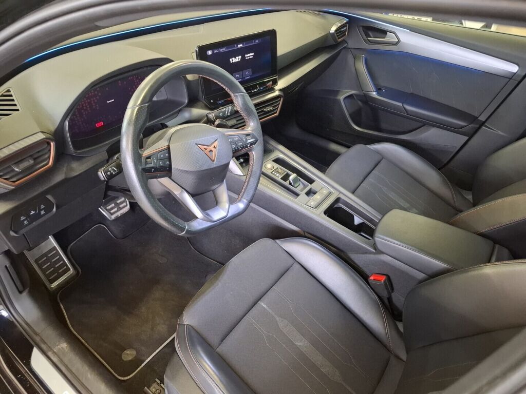 Cupra Leon Sportstourer 2021 Musta