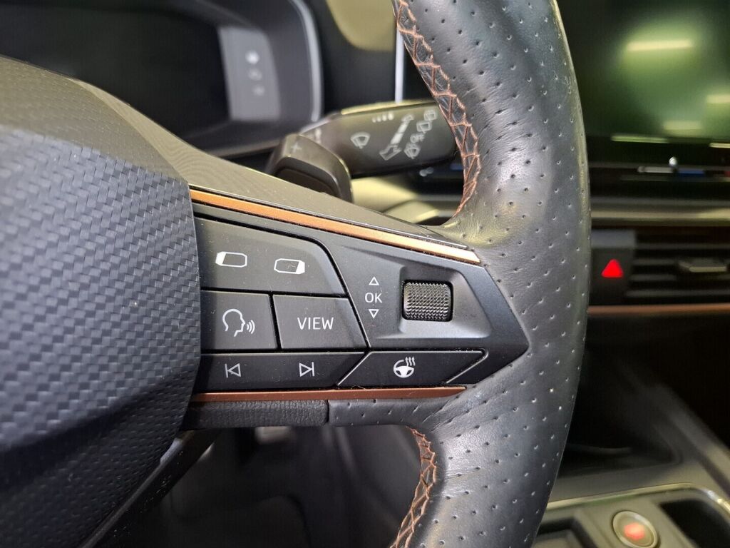 Cupra Leon Sportstourer 2021 Musta