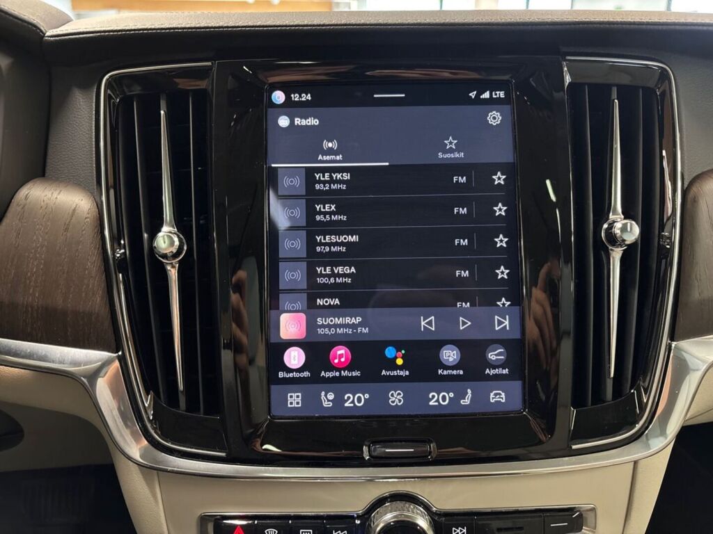 Volvo V90 2022 Harmaa