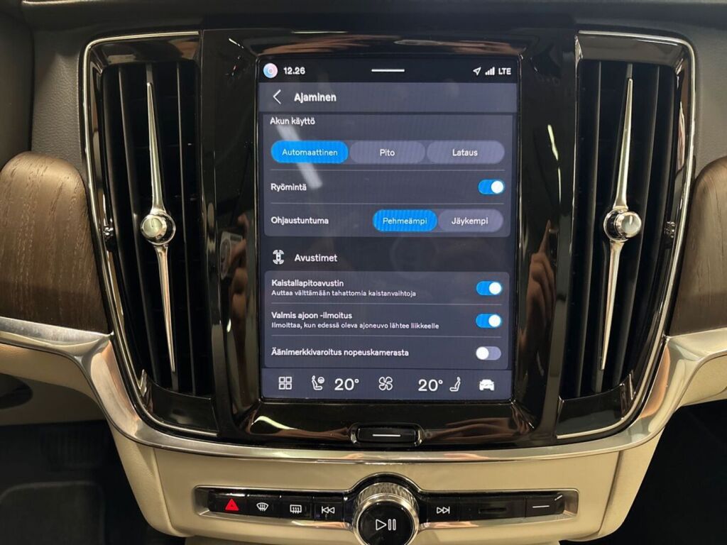 Volvo V90 2022 Harmaa