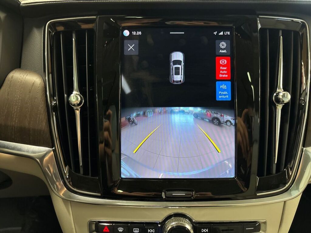 Volvo V90 2022 Harmaa