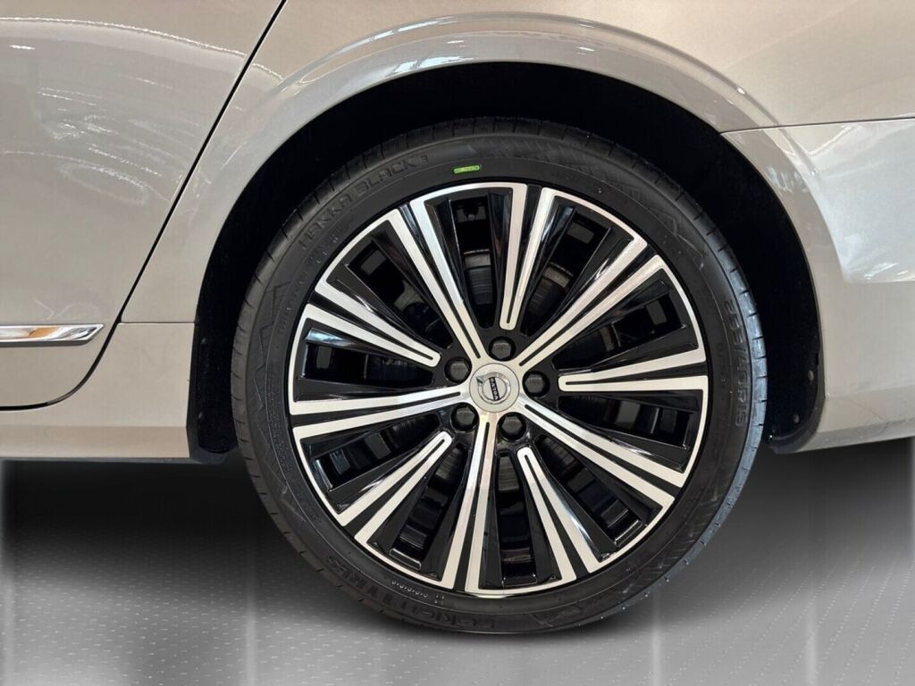 Volvo V90 2022 Harmaa