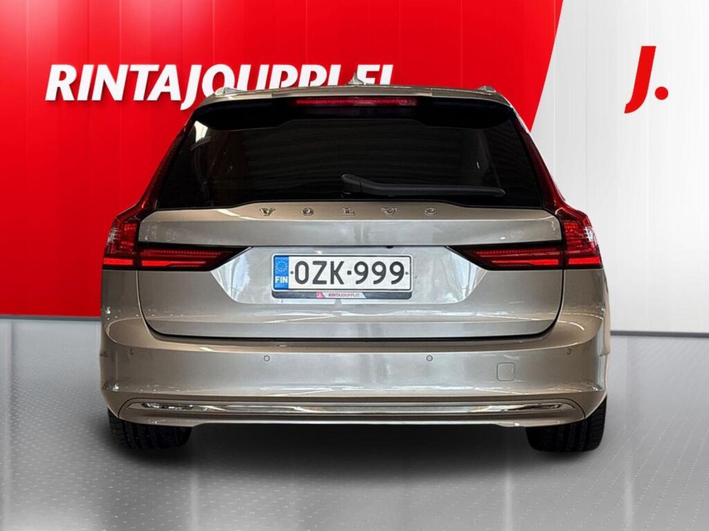 Volvo V90 2022 Harmaa