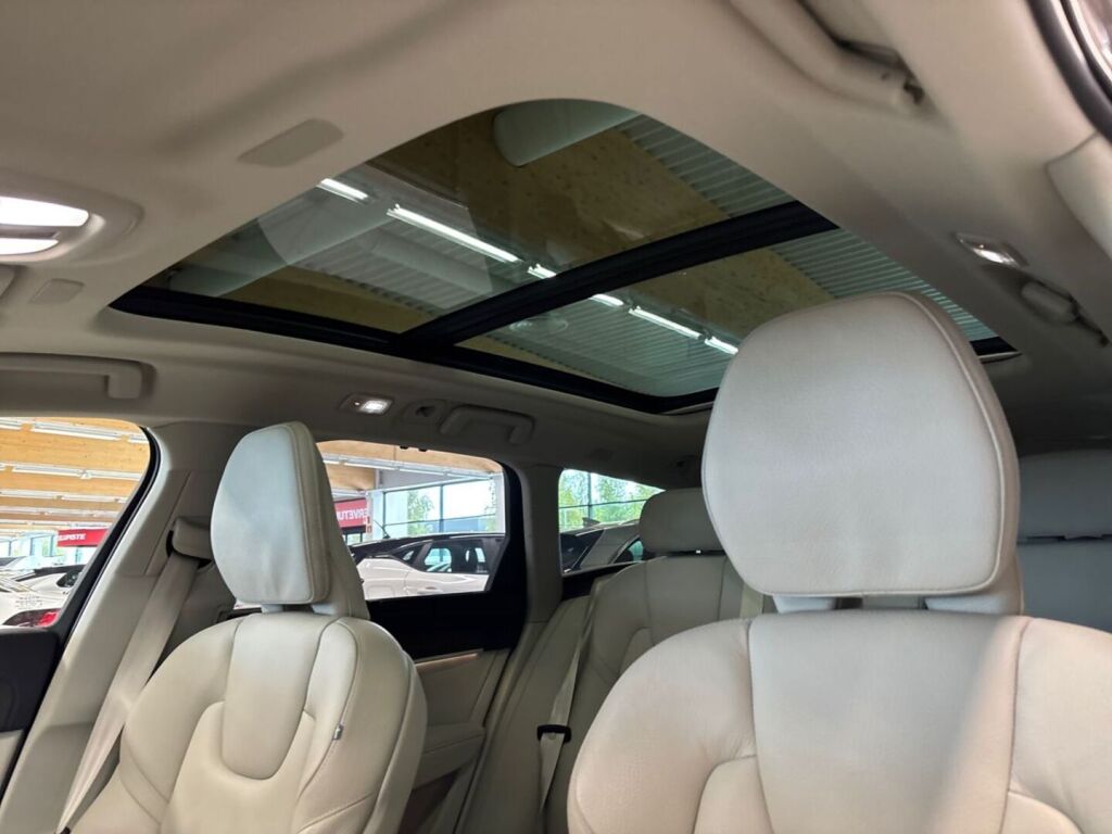 Volvo V90 2022 Harmaa