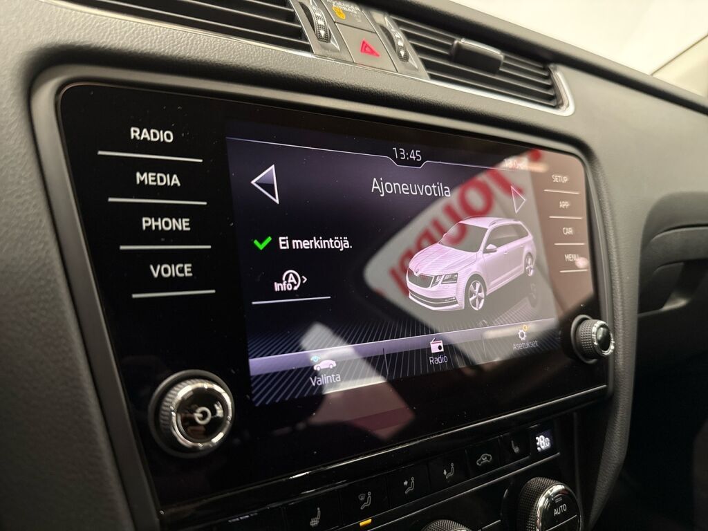 Skoda Octavia 2020 Harmaa